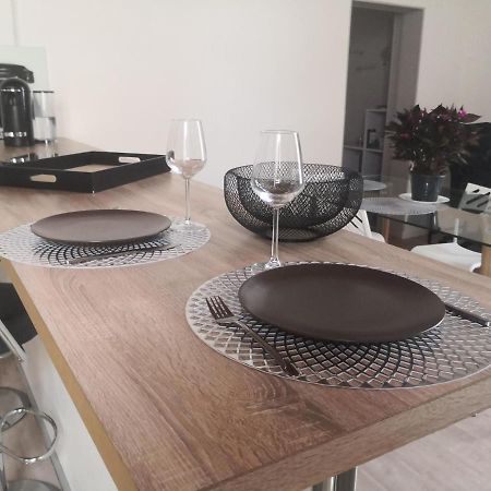Chez Alex Et Sophie Villa Louzac-Saint-Andre Ngoại thất bức ảnh